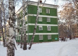 Продам 2-ком. квартиру, 56 м2, Новосибирск, Золотодолинская улица, 9