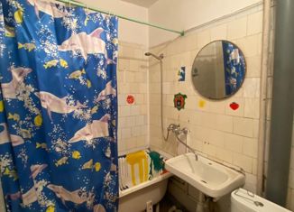 Продаю 2-ком. квартиру, 44.1 м2, Азнакаево, улица Хасанова, 21