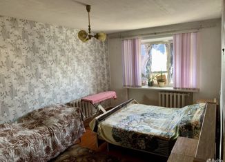 Продается трехкомнатная квартира, 60 м2, Котельниково, улица Ленина, 12