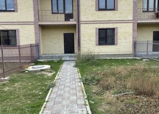 Продаю таунхаус, 133.6 м2, село Карагали, Заводская улица, 12