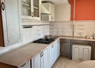 Продам двухкомнатную квартиру, 47 м2, село Толмачёво, улица Титова, 38