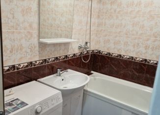 Продам двухкомнатную квартиру, 61.4 м2, Орёл, улица Картукова, 9, микрорайон Наугорский