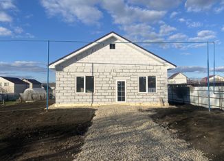 Продается дом, 99.6 м2, поселок городского типа Новосемейкино, Центральная площадь