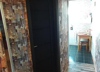 Продаю трехкомнатную квартиру, 60.3 м2, Тавда, улица 9 Мая, 1