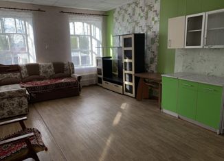 Продаю 2-ком. квартиру, 53.1 м2, поселок городского типа Санчурск, улица Ленина, 9