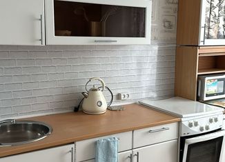 Сдам в аренду 2-ком. квартиру, 58 м2, Иркутская область, улица Георгия Димитрова, 20