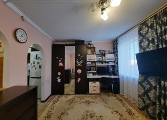 Продаю 1-ком. квартиру, 23.9 м2, Салехард, улица Броднева, 36