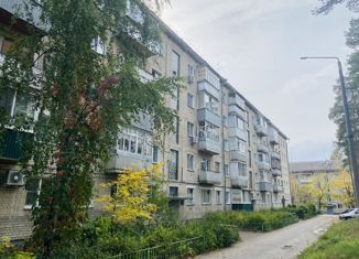 Продаю двухкомнатную квартиру, 49.3 м2, Заречный, Спортивная улица, 11А