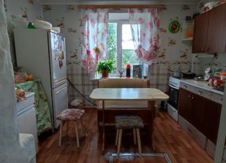 Продажа 3-ком. квартиры, 75 м2, село Монастырское, Солнечная улица, 15