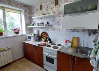 Продажа четырехкомнатной квартиры, 76.2 м2, Тольятти, улица Свердлова, 40, Автозаводский район