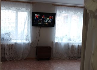 2-комнатная квартира на продажу, 64 м2, поселок Светлый, поселок Светлый, 18/1