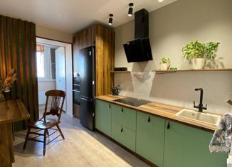 Продаю 2-комнатную квартиру, 47.4 м2, Энгельс, Полтавская улица, 25, ЖК Традиция