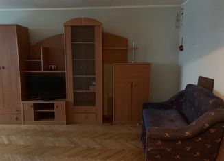 Продам комнату, 65 м2, Москва, Самокатная улица, 8