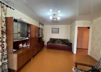 Продается двухкомнатная квартира, 43.2 м2, Шумерля, Октябрьская улица, 15