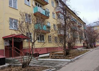 Продам 1-ком. квартиру, 32 м2, Новосибирск, Цветной проезд, 15, Цветной проезд