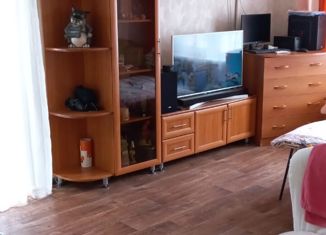 Сдается в аренду 1-ком. квартира, 39 м2, Ачинск, 3-й микрорайон, 32