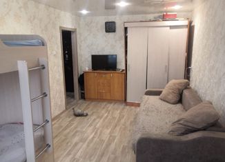 Продается 1-комнатная квартира, 30.8 м2, Осинники, улица 50 лет Октября, 15