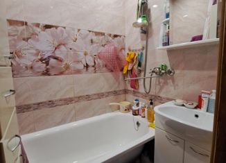 Продается двухкомнатная квартира, 42 м2, Вологда, улица Горького, 102