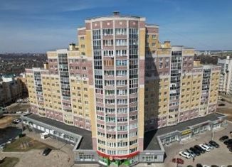 Продажа 2-ком. квартиры, 65 м2, Чебоксары, улица Фёдора Гладкова, 24