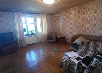 Продажа 4-комнатной квартиры, 75.4 м2, Невинномысск, улица Гагарина, 47