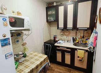 Продаю двухкомнатную квартиру, 30 м2, Шелехов, 1-й микрорайон, 27