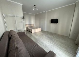 Сдам однокомнатную квартиру, 40 м2, Казань, улица Бондаренко, 34, ЖК Яшма