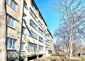 Продаю 3-ком. квартиру, 70 м2, Ессентуки, улица Артёма Сергеева, 78