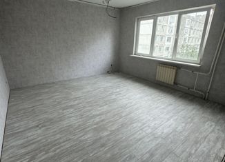 Продам 3-комнатную квартиру, 62 м2, Хабаровский край, улица Блюхера, 12