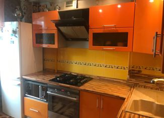 Продам 2-ком. квартиру, 50 м2, Сыктывкар, улица Юхнина, 6, Октябрьский район