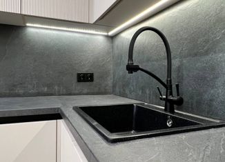Продам 2-ком. квартиру, 47 м2, Москва, улица Янковского, 1к3, станция Аминьевская