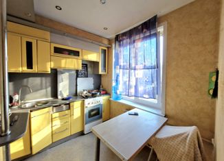 Продается 1-комнатная квартира, 32.8 м2, Самарская область, улица Калинина, 4