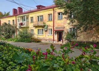 Продам 2-ком. квартиру, 37.3 м2, Уссурийск, улица Губрия, 9