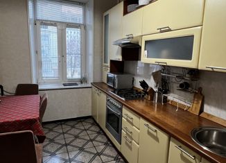 Продается 3-ком. квартира, 74 м2, Москва, Октябрьская улица, 69, метро Марьина Роща