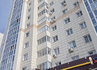 Продается 2-ком. квартира, 61.8 м2, Омск, улица Кирова, 51, Октябрьский округ