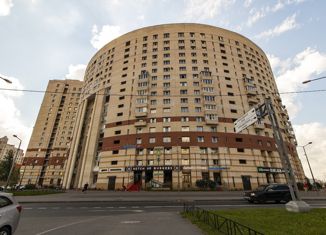 Продаю 4-комнатную квартиру, 132 м2, Санкт-Петербург, Комендантская площадь, 8, Комендантская площадь