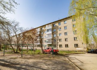 Продажа 2-комнатной квартиры, 41 м2, Екатеринбург, улица Старых Большевиков, 84к3, метро Проспект Космонавтов