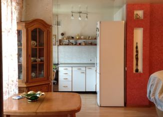 3-комнатная квартира на продажу, 57 м2, Новосибирск, Выставочная улица, 14, метро Студенческая