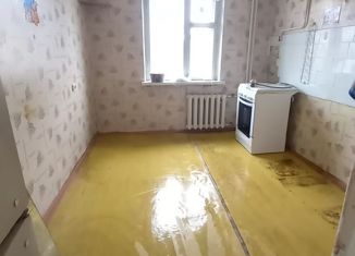 Продаю 2-ком. квартиру, 45.5 м2, Туймазы, улица Комарова, 28