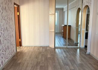 Продам 3-ком. квартиру, 48.5 м2, Шарыпово, 1-й микрорайон, 14