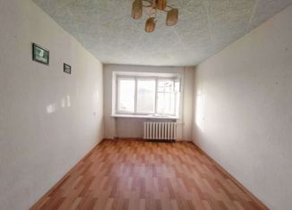Продается трехкомнатная квартира, 60.5 м2, Ирбит, улица Мамина-Сибиряка, 8