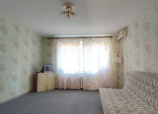 Продажа 4-комнатной квартиры, 81 м2, поселок городского типа Афипский, улица Пушкина, 53