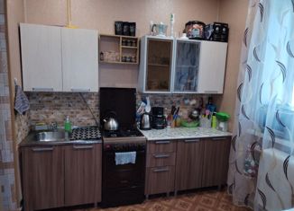 Продажа 3-ком. квартиры, 51 м2, посёлок городского типа Белые Берега, улица Ленина, 7