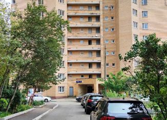 Продам трехкомнатную квартиру, 70 м2, Москва, улица Вересаева, 18, улица Вересаева