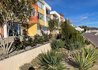 Продается 2-ком. квартира, 68.7 м2, поселок Семидворье, микрорайон Александрийская дача, 26