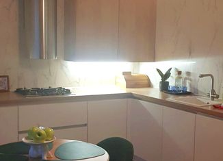 Продам 2-комнатную квартиру, 63 м2, Калининград, Красная улица, 261, Центральный район