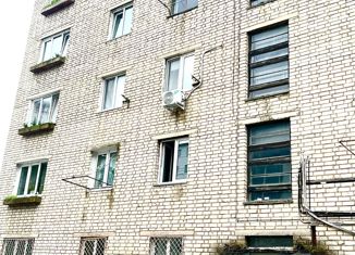 Продается 2-комнатная квартира, 37.9 м2, Владивосток, улица Новожилова, 39