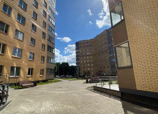Продажа трехкомнатной квартиры, 78.1 м2, Ленинградская область, улица Жукова, 18Ак2