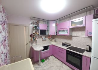 Продажа 1-комнатной квартиры, 32 м2, Кемерово, проспект Шахтёров, 92