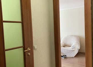 Продаю 1-ком. квартиру, 32 м2, Москва, улица Паршина, 15, улица Паршина