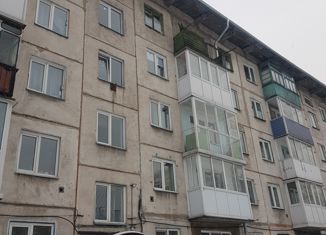 Продается 3-комнатная квартира, 58 м2, Новокузнецк, Октябрьский проспект, 55